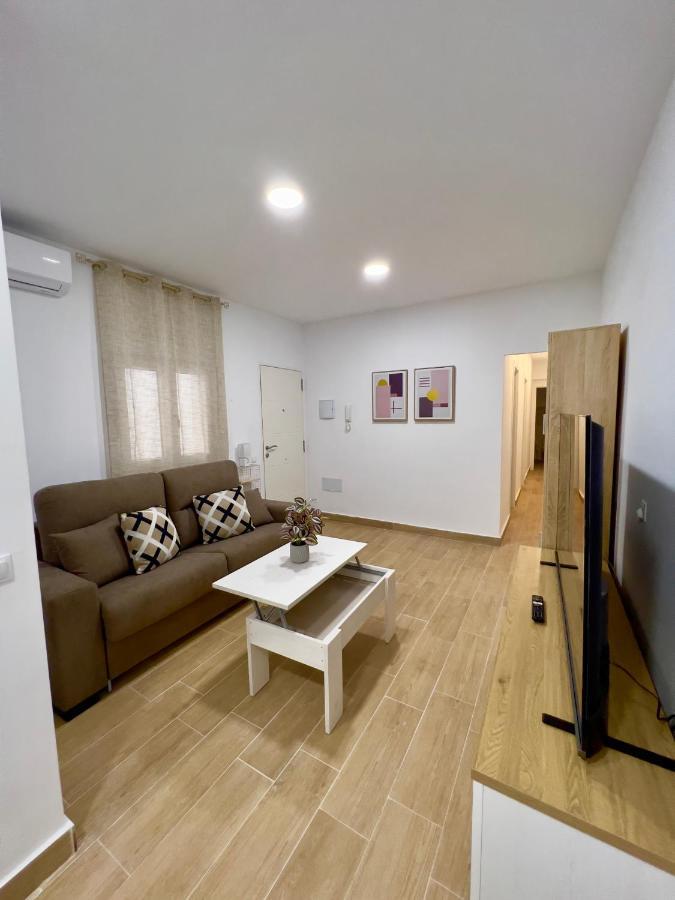 Rockside Residences Suites La Linea La Línea de la Concepción Exteriör bild