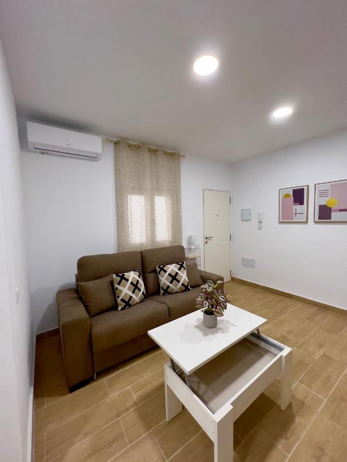 Rockside Residences Suites La Linea La Línea de la Concepción Exteriör bild