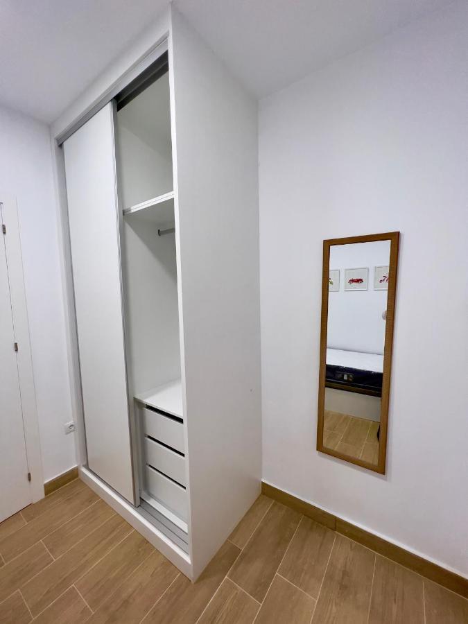 Rockside Residences Suites La Linea La Línea de la Concepción Exteriör bild